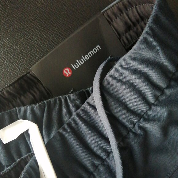 NEW Lululemon Men's ABC Pull-On Pant Relaxed Light UtiliTech M - Picture 6 of 6